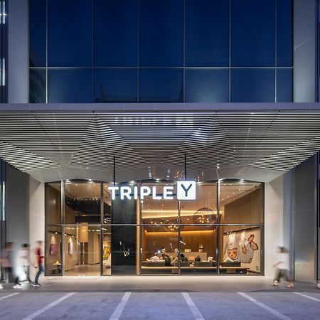 Triple Y Hotel Банкок Екстериор снимка
