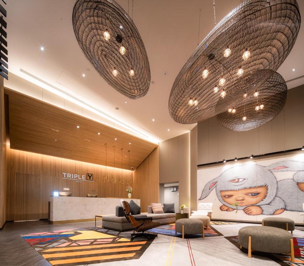 Triple Y Hotel Банкок Екстериор снимка