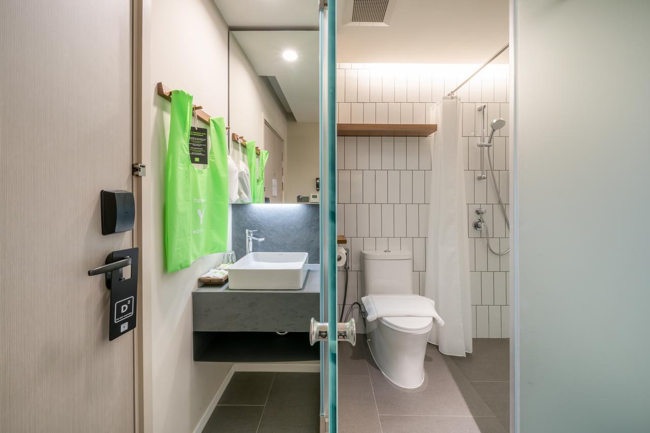 Triple Y Hotel Банкок Екстериор снимка
