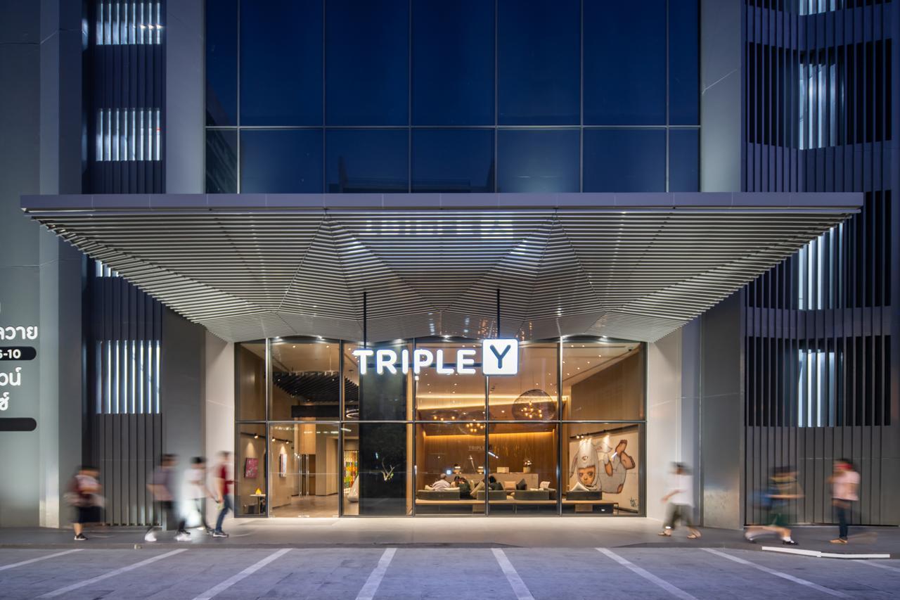 Triple Y Hotel Банкок Екстериор снимка