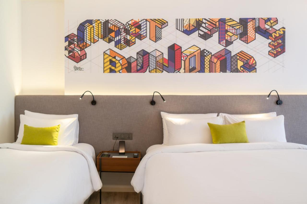 Triple Y Hotel Банкок Екстериор снимка